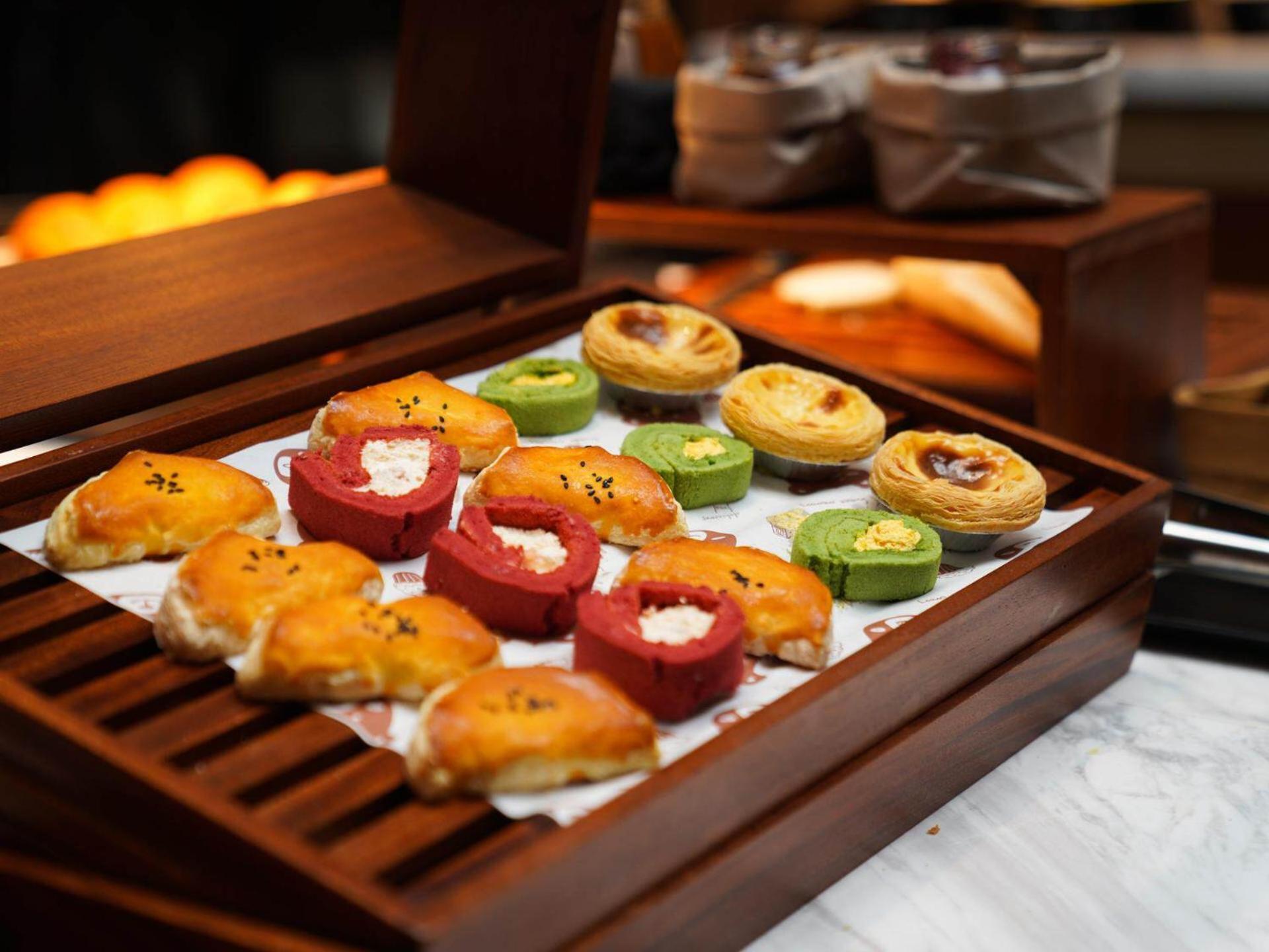 Park Inn By Radisson Nanchong Yilong Star City Plaza Екстер'єр фото